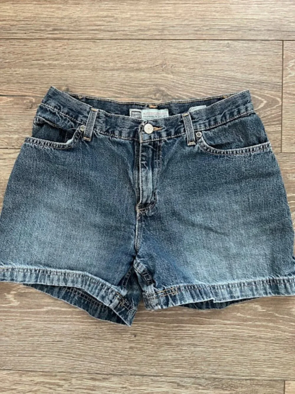 Faded Glory Medium Wash High Rise Shorts Size 6